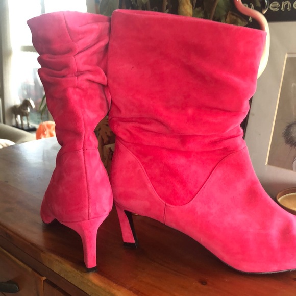 Stuart Weitzman hot pink suede Demi Benatar bootie - Picture 3 of 9
